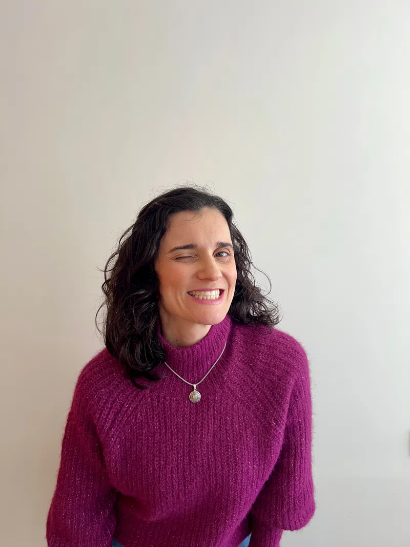 Paula — Love Coach, Life Coach e Master em PNL, num ambiente acolhedor e profissional